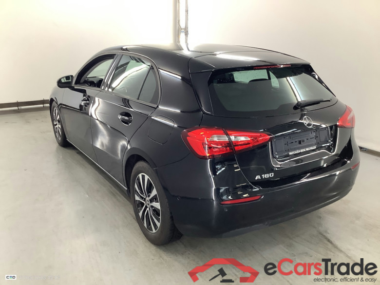 MERCEDES-BENZ A-CLASS 1.3 A 180 ESSENTIAL LINE DCT #3