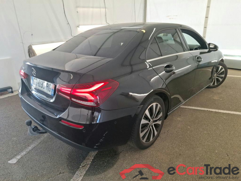 MERCEDES-BENZ Classe A Berline / 2018 / 4P / Berline A 180 Business Line 7G-DCT #3