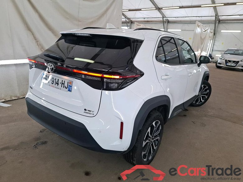 TOYOTA Yaris Cross Hybride / 2021 / 5P / SUV 1.5 HYBRID 116H DYNAMIC BUSINESS BEY AWD #3