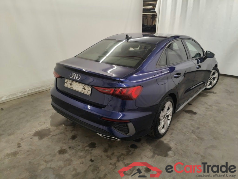 Audi A3 Berline 1.5 TFSi 35 110kW S tronic S line 4d #2