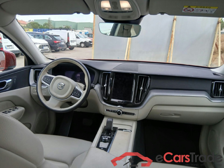 VOLVO XC60 / 5P / 2.0 T6 AWD Recharge Inscription Exp Auto 350 CV 18 kWh #3
