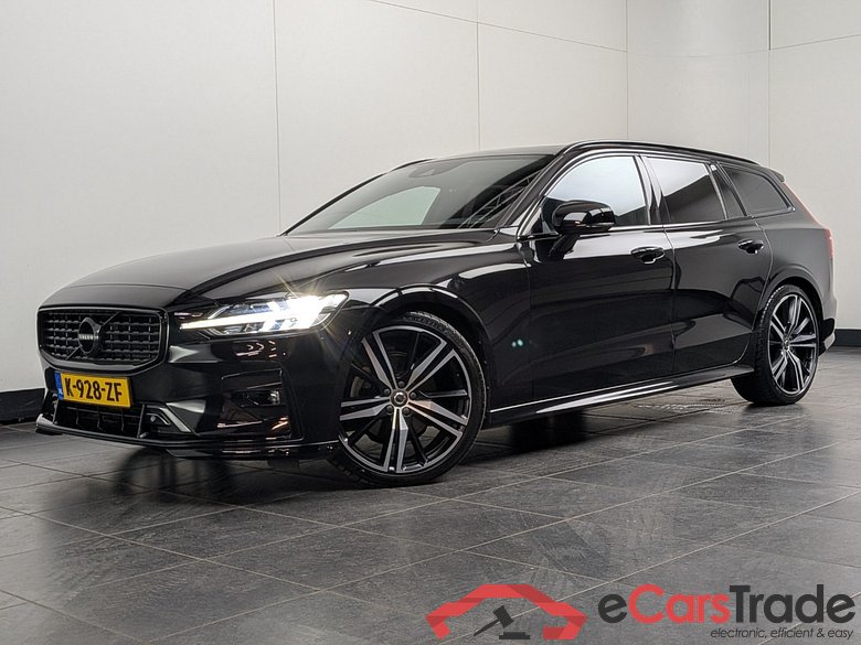 VOLVO V60 2.0 B3 R-Design #1