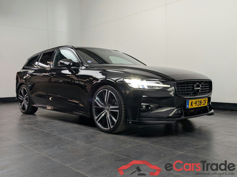 VOLVO V60 2.0 B3 R-Design #2