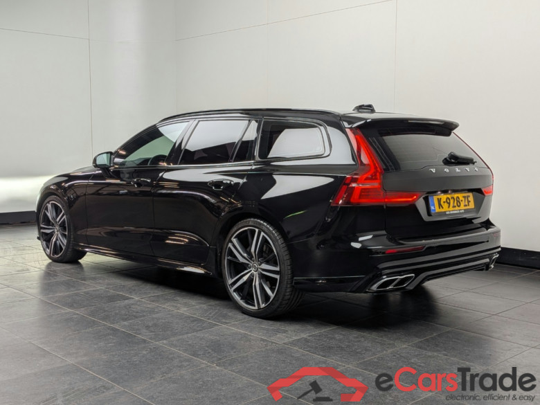 VOLVO V60 2.0 B3 R-Design #4