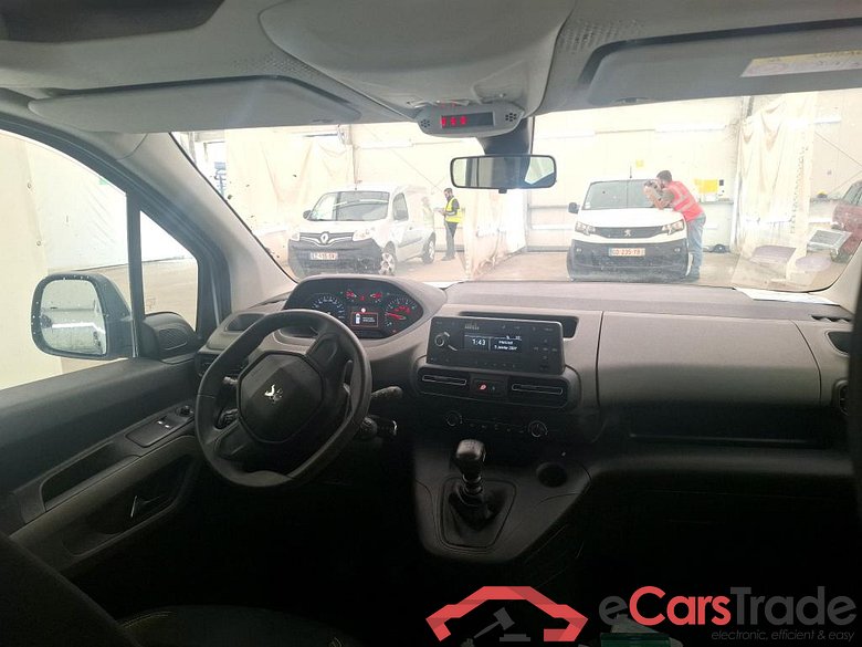 PEUGEOT Rifter / 2018 / 5P / monospace PureTech 110 S&S Active #5