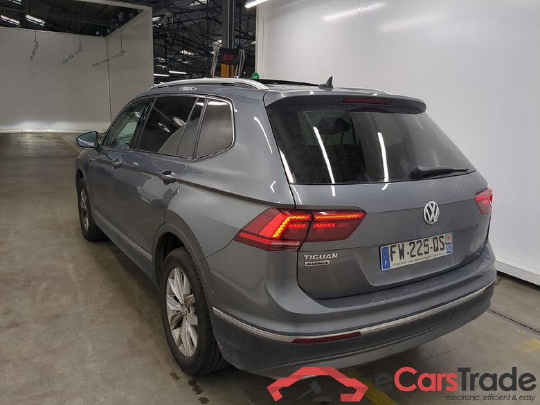 VOLKSWAGEN Tiguan Allspace / 2017 / 5P / SUV 2.0 TDI 150 DSG7 Carat #3