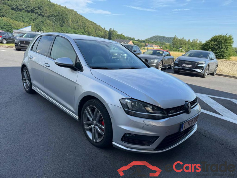 VOLKSWAGEN Golf VII Golf  Highline 1.6 TDI BlueMotion Technology 81 kW (110 ch) 5 vitesses manuel #2