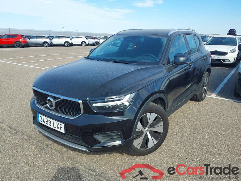 VOLVO XC40 / 2017 / 5P / todoterreno 2.0 B3 G Momentum Pro Auto