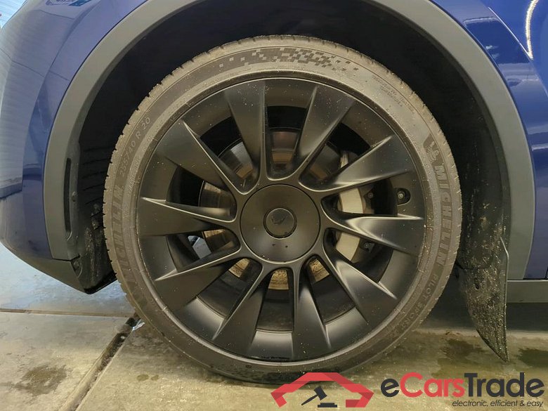 TESLA Model Y Long Range Dual Motor AWD 5d 378kW #6