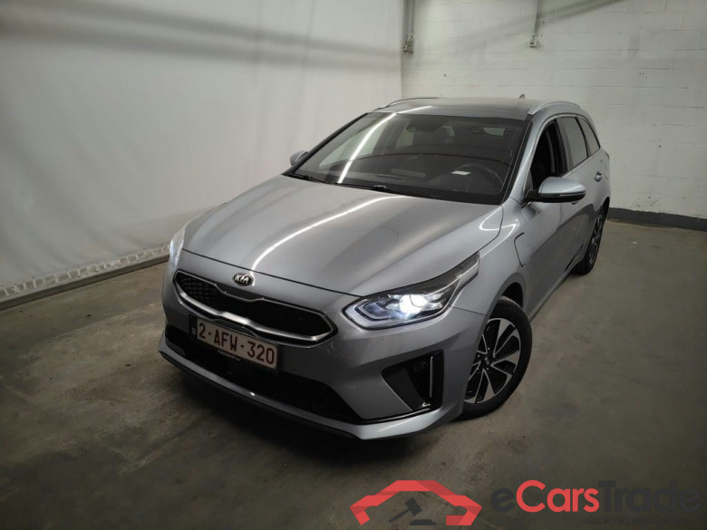 KIA cee'd Sportswagon Sense 1.6 GDi PHEV DCT ISG 5d #1