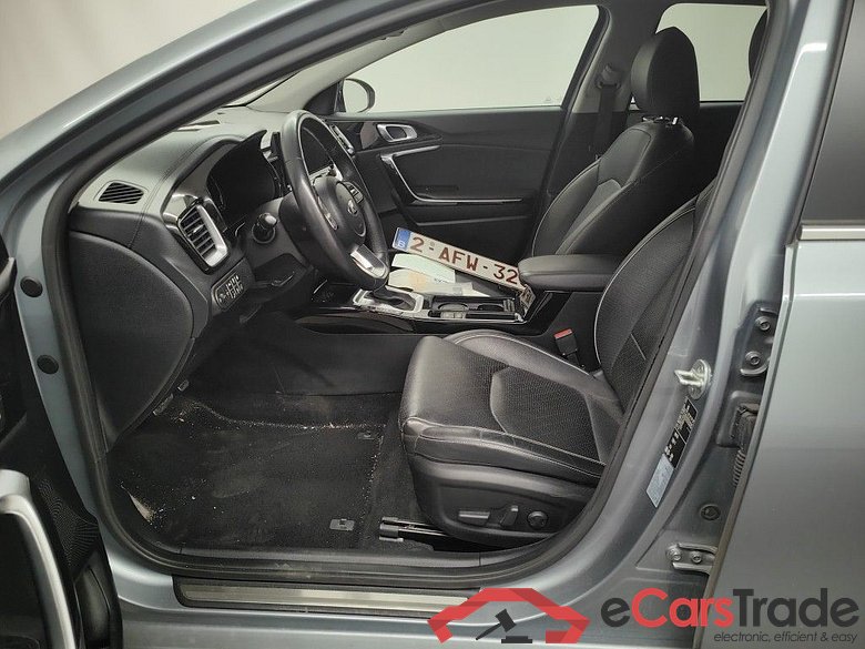 KIA cee'd Sportswagon Sense 1.6 GDi PHEV DCT ISG 5d #3