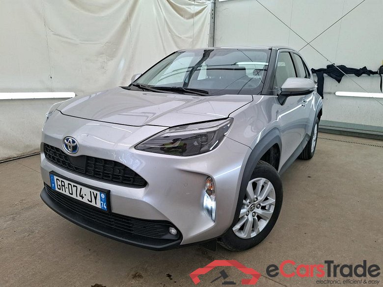 TOYOTA Yaris Cross Hybride / 2021 / 5P / SUV 1.5 HYBRID 116H DYNAMIC BUSINESS BEY AWD