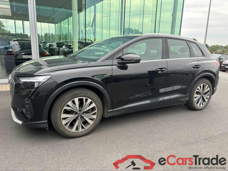 AUDI Q4 e-tron 82 kWh 40 Advanced #1
