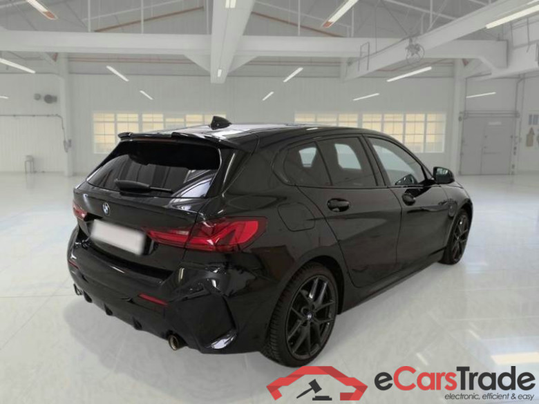 BMW SERIE 1 / 2019 / 5P / BERLINA 118D MSPORT #2