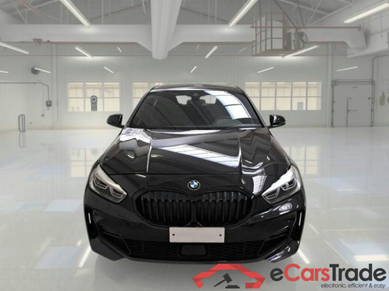 BMW SERIE 1 / 2019 / 5P / BERLINA 118D MSPORT #6