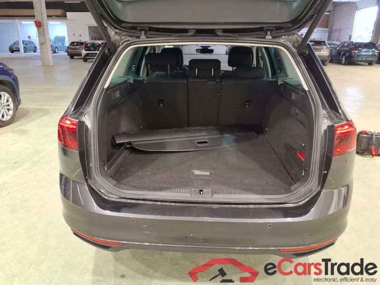 VOLKSWAGEN PASSAT VARIANT 2.0 TDI 90KW MSQ VARIANT STYLE BUSINESS #3