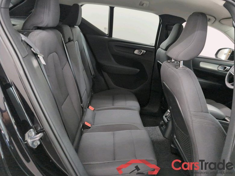 VOLVO XC40 1.5 T5 TE PHEV Momentum Pro DCT STOCK #6