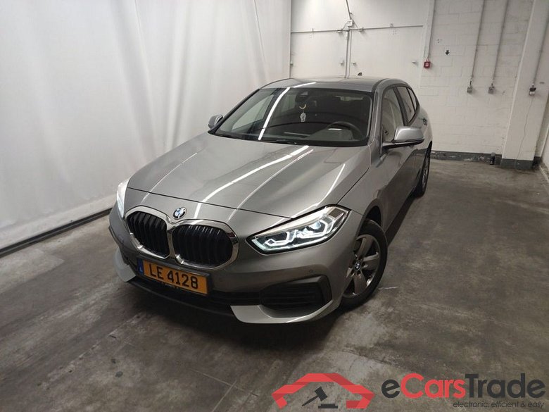 BMW 1 Reeks Hatch 118iA (100 kW) 5d #1