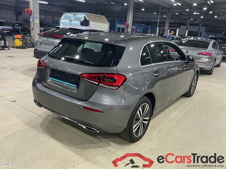 MERCEDES-BENZ CLASS A (W177) A 250 e PHEV Business Solution #4