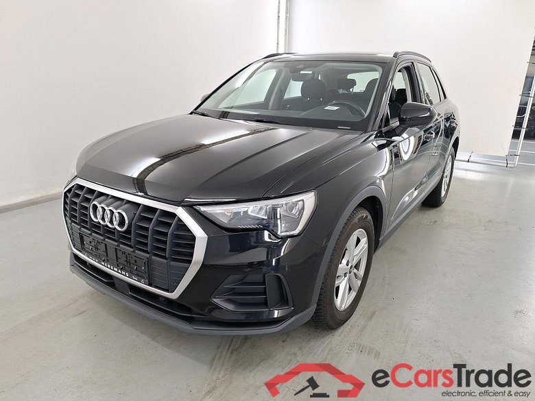 AUDI Q3 2.0 35 TDI S TRONIC BUSINESS EDITION