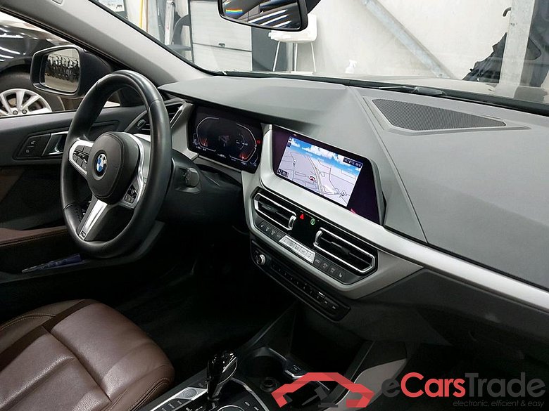 BMW - BMW 1 HATCH 116iA 109PK With Climatic & Navigation & Dakota Heated Seats & Parking Assistant Pack * PETROL * #3