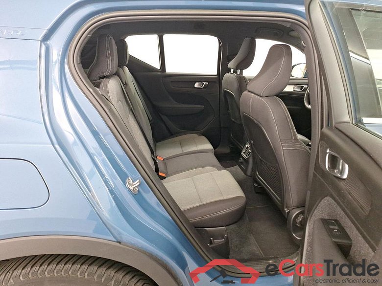 VOLVO XC40 1.5 T4 PHEV CORE DCT #6