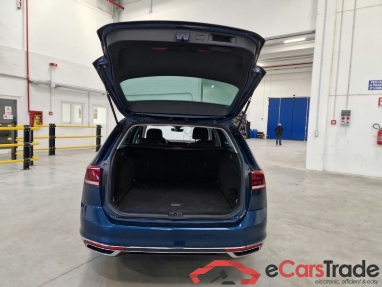 VOLKSWAGEN PASSAT / 2019 / 5P / STATION WAGON VAR. 2.0TDI SCR 147KW EXECUTIVE DSG #5