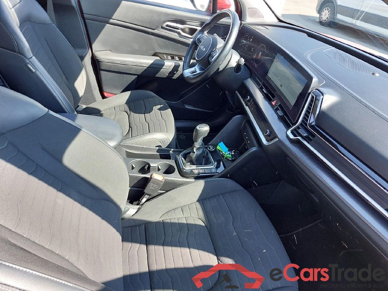 KIA Sportage / 2022 / 5P / todoterreno 1.6 T-GDi 110kW (150CV) MHEV Tech 4x2 #6