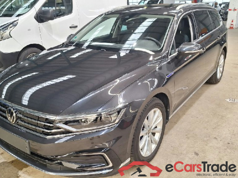 Passat Variant GTE 1.4 TSI 160KW AT6 E6d #1