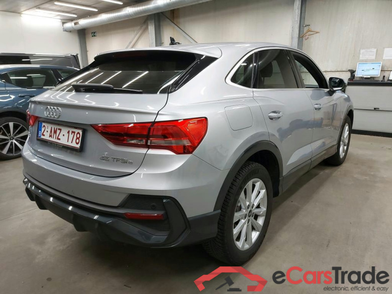 AUDI - AUD Q3 SB 45 TFSI e 245PK S-Tronic Pack Business Plus With Heated Seats & Adaptive Cruise & Comfort Key  * HYBRID * #2