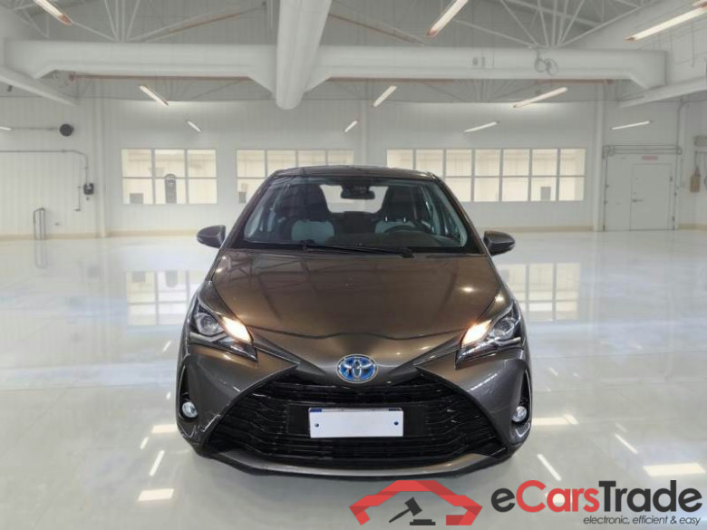 TOYOTA YARIS / 2017 / 5P / BERLINA 1.5 HYBRID BUSINESS #6