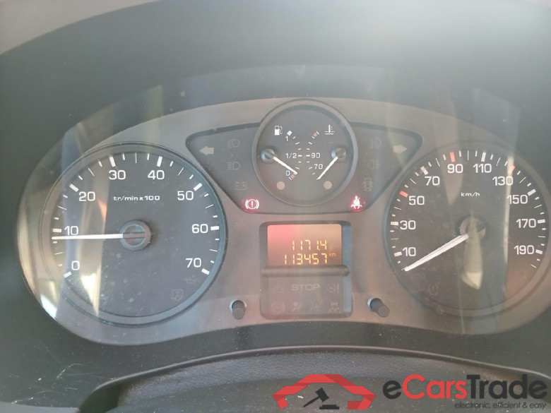 CITROEN Berlingo / 2015 / 3P / furgón derivado de turismo BlueHDi 74KW (100CV) #4