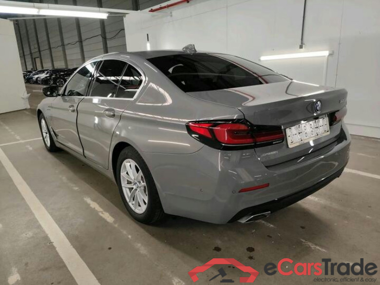 BMW 5 Reeks Berline 5 Reeks Berline 520e 150kW (PHEV) 150kW/204pk  4D/P Auto-8 #3