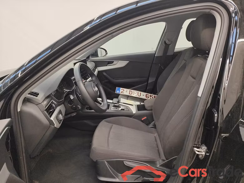 Audi A4 Avant 2.0 35 TFSi 110kW S tronic S line Busine 5d #3