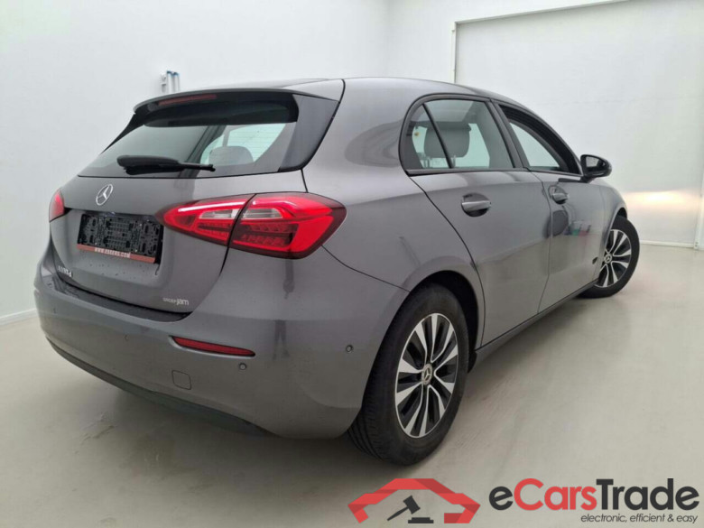 MERCEDES-BENZ A-KLASSE 2.0 180 D STYLE 8G-DCT #2