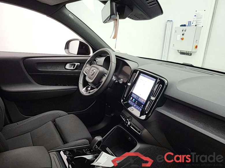 VOLVO XC40 RECHARGE CORE #3