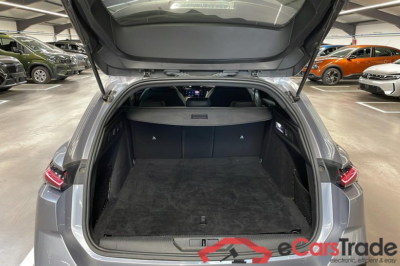 Peugeot 308 SW PHEV 225 e-EAT8 GT #4