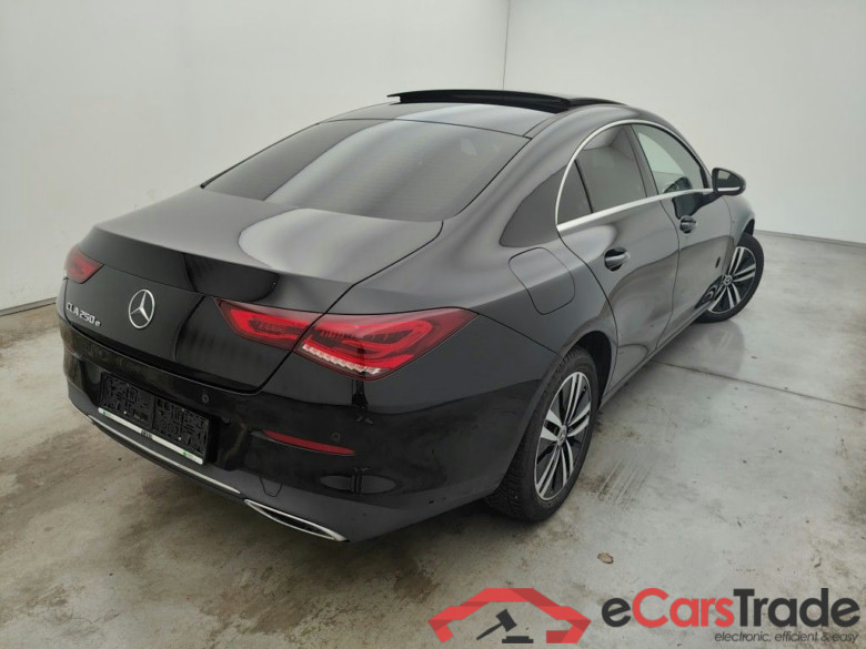 Mercedes-Benz CLA CLA 250 e Business Solution 4d #4