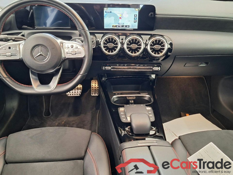 MERCEDES-BENZ A-Klasse A 180 d 7G-DCT AMG Line 5d 85kW #3