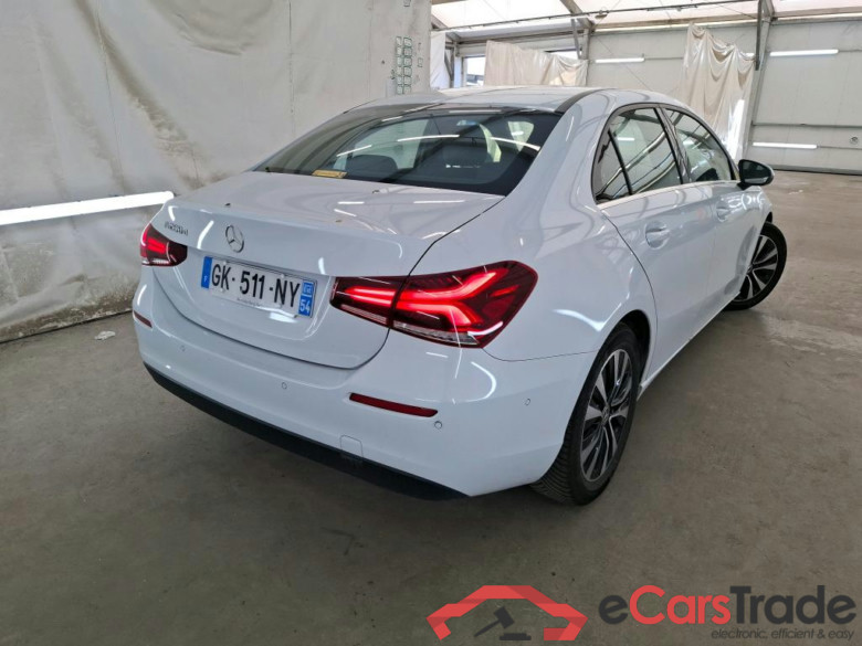 MERCEDES-BENZ Classe A Berline / 2018 / 4P / Berline A 200 d Business Line 8G-DCT #3