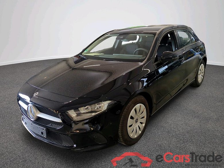 MERCEDES-BENZ A-Klasse A 180 d 8G-DCT 5d 85kW #1