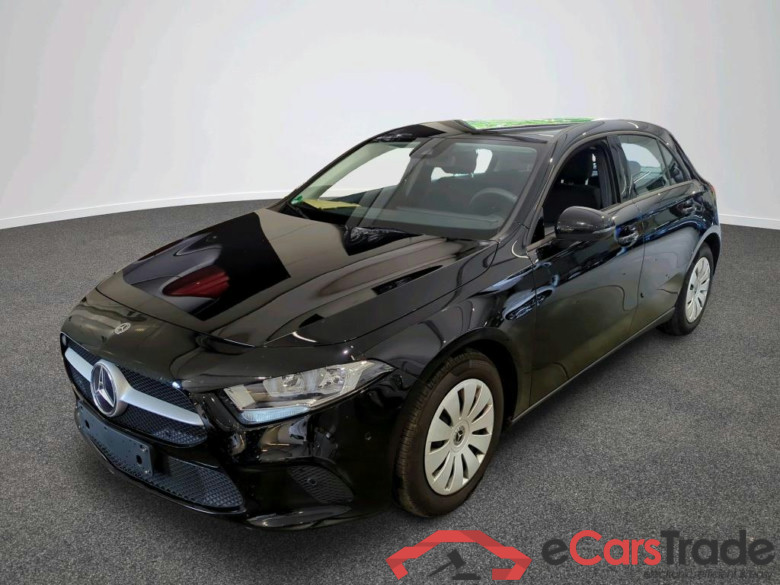 MERCEDES-BENZ A-Klasse A 180 d 8G-DCT 5d 85kW #1