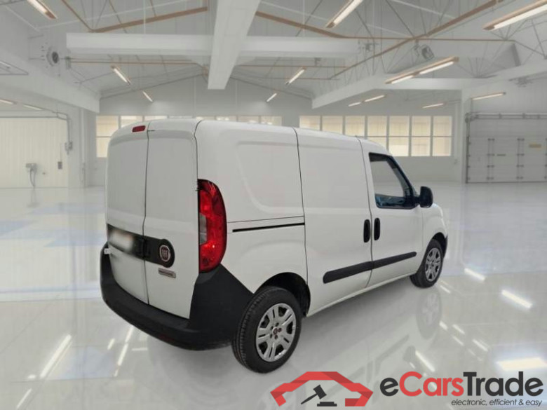 FIAT DOBLÒ CARGO / 2014 / 4P / VETT. FURGONATA 1.3 MULTIJET 16V 95CV SX EURO 6 #2