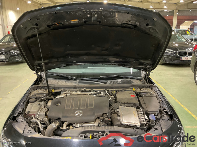 MERCEDES-BENZ CLA 2.0 CLA 180 D BUSINESS SOLUTION DCT #6