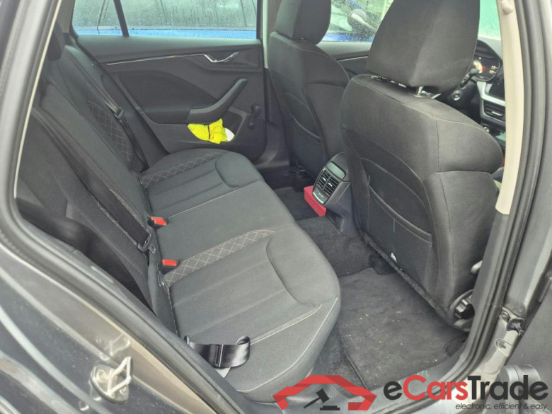 SKODA Kamiq 1.0 TSI Clever #5