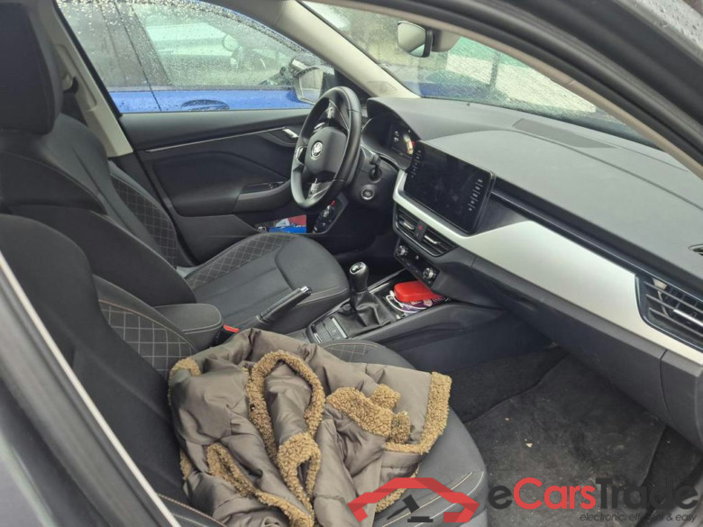 SKODA Kamiq 1.0 TSI Clever #6