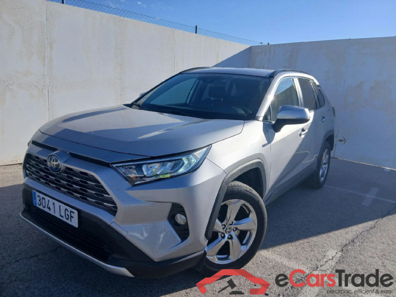 TOYOTA Rav4 / 2018 / 5P / todoterreno 2.5l 220H Advance #1