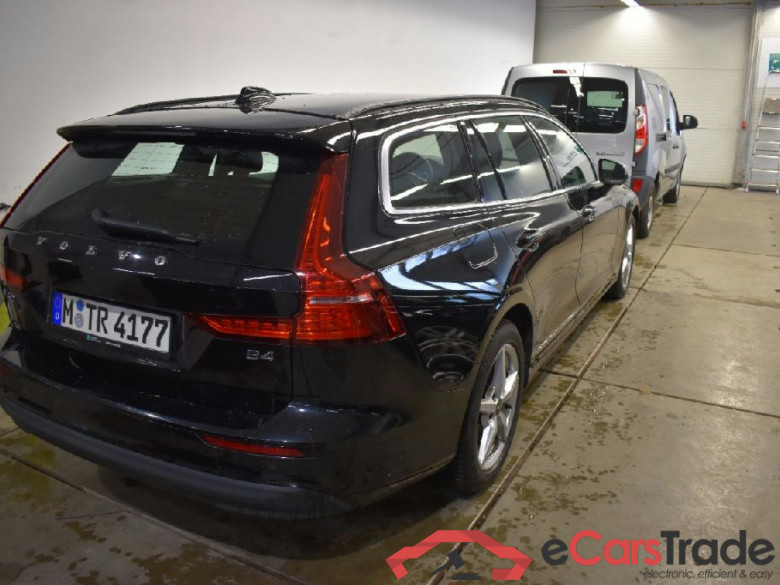 V60 Kombi Core 2.0 B4 145KW AT8 E6d #4