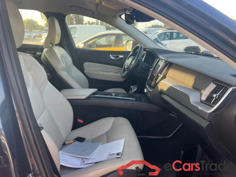 VOLVO XC60 / 2017 / 5P / todoterreno 2.0 T4 Business Plus Auto (CX) #6