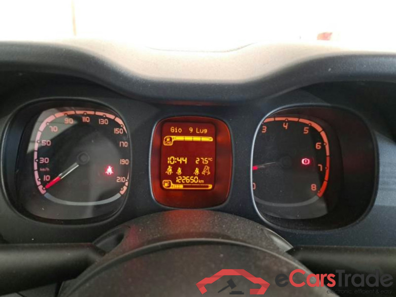 FIAT PANDA / 2011 / 5P / BERLINA 0.9 TWINAIR TURBO NATURAL POWER EASY #4